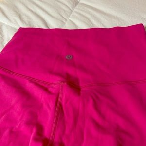 BRAND NEW NEVER WORN LULU SONIC PINK LEGGINGS #lululemon #sonicpink
